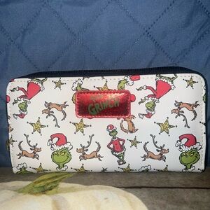 How The Grinch Stole Christmas Grinch And Max Faux Leather Zipper Wallet